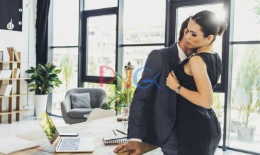 ये हैं वो 4 कारण जिनकी वजह से पुरुष शादीशुदा महिलाओं की तरफ ज्यादा आकर्षित होते हैं